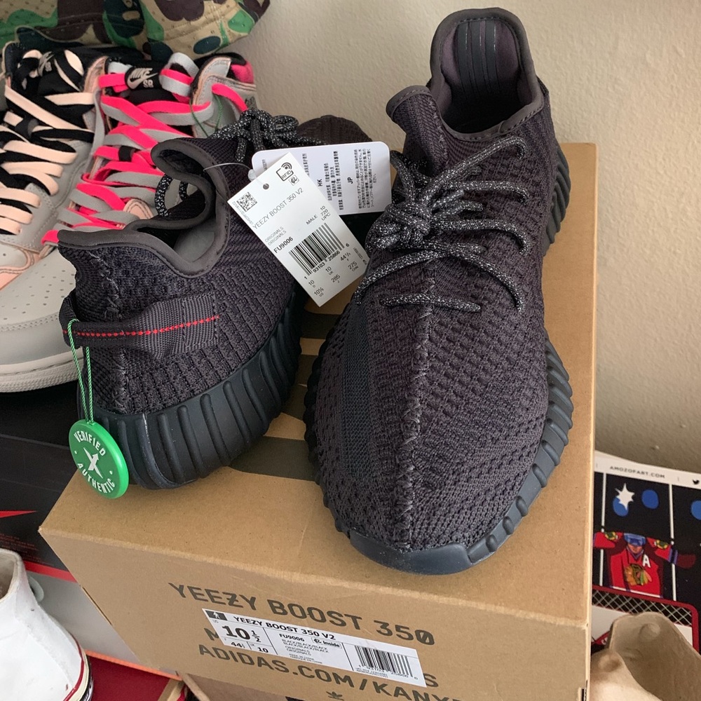 Yeezy Non Reflective / Adidas NMD R1 / NMD XR1